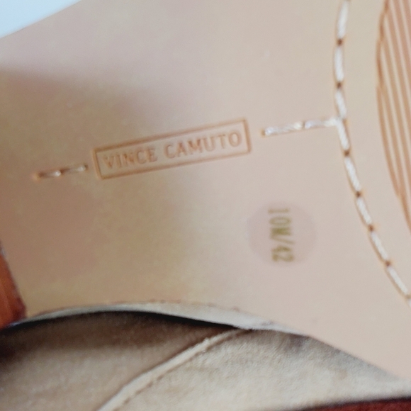 Vince Camuto Leather Abrinna Bootie Size 10 Back Zip Pull-on Ankle Shoe Boot NEW - Picture 14 of 15